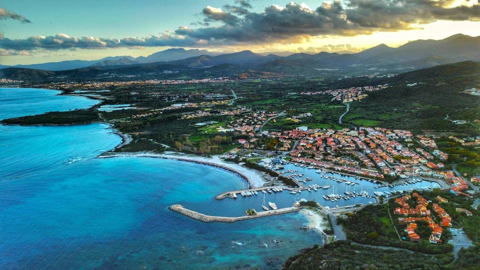 Porto Ottiolu Resort Екстер'єр фото