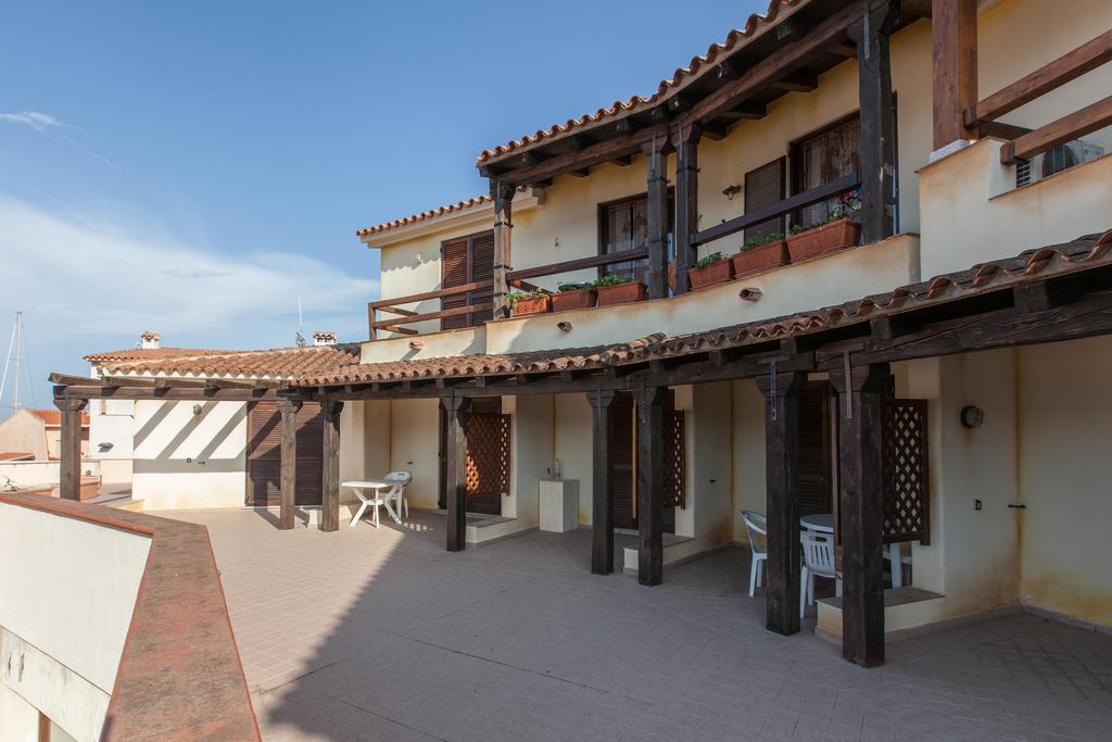 Porto Ottiolu Resort Екстер'єр фото